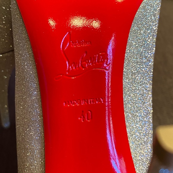 New in Box Louboutin Pumps 👠 - Picture 7 of 8